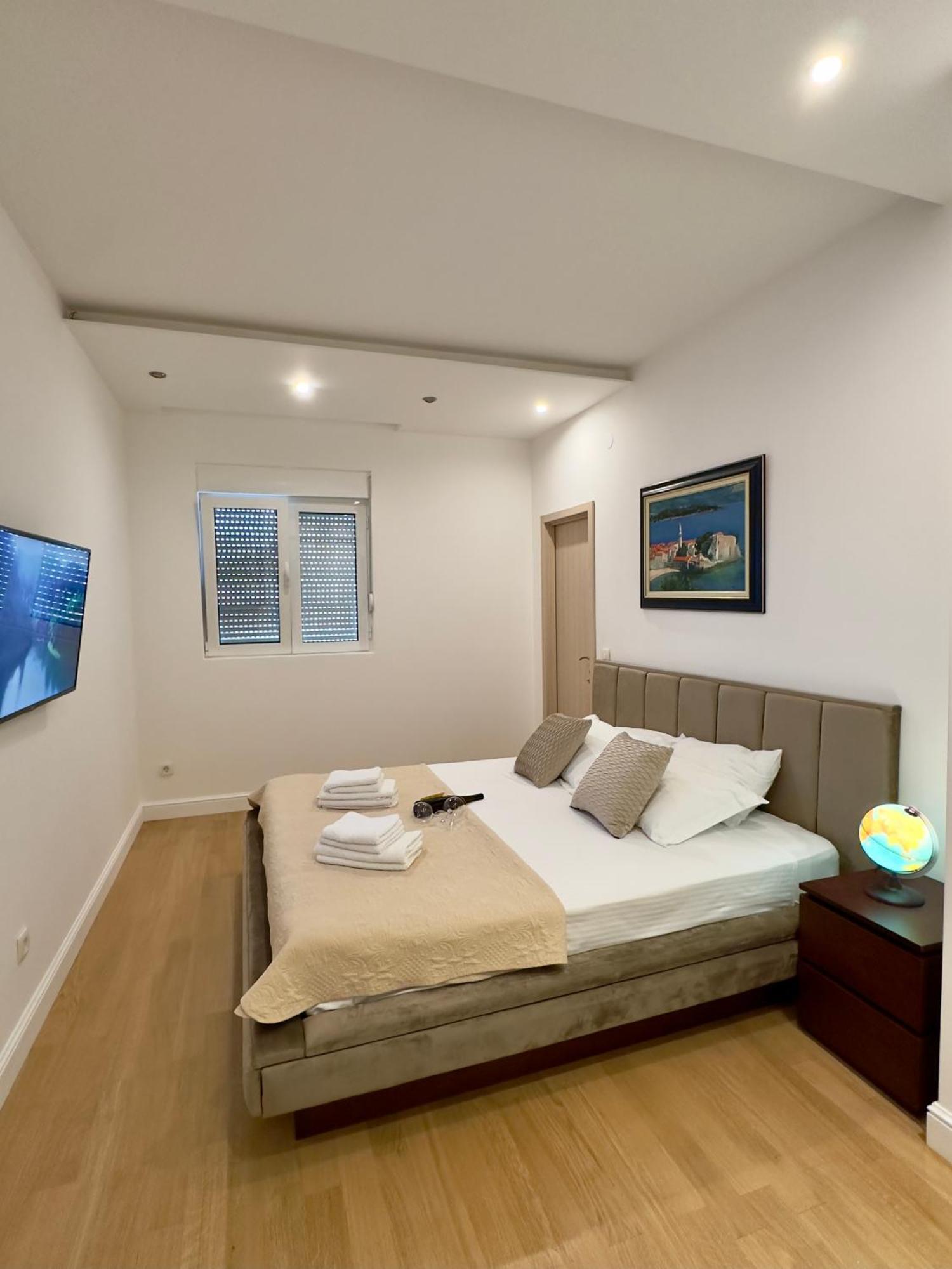 Lux Superior Apartment 120M2 In Heart Of Budva Buitenkant foto