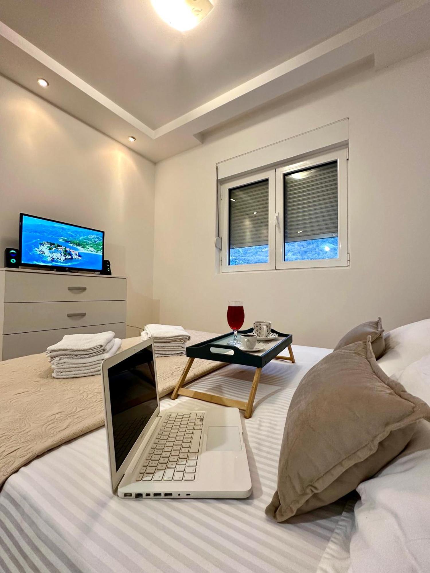 Lux Superior Apartment 120M2 In Heart Of Budva Buitenkant foto